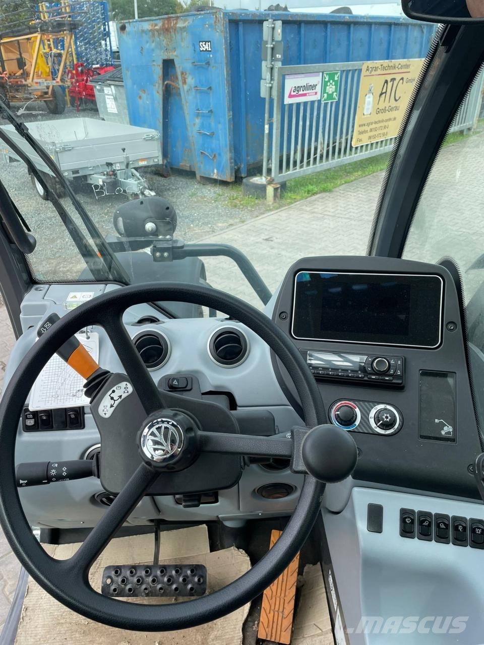 New Holland TH 7.42-145HP Telehandlers