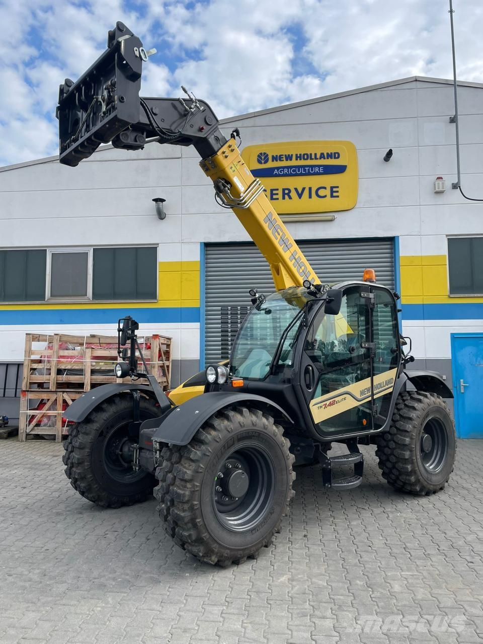 New Holland TH 7.42-145HP Telehandlers