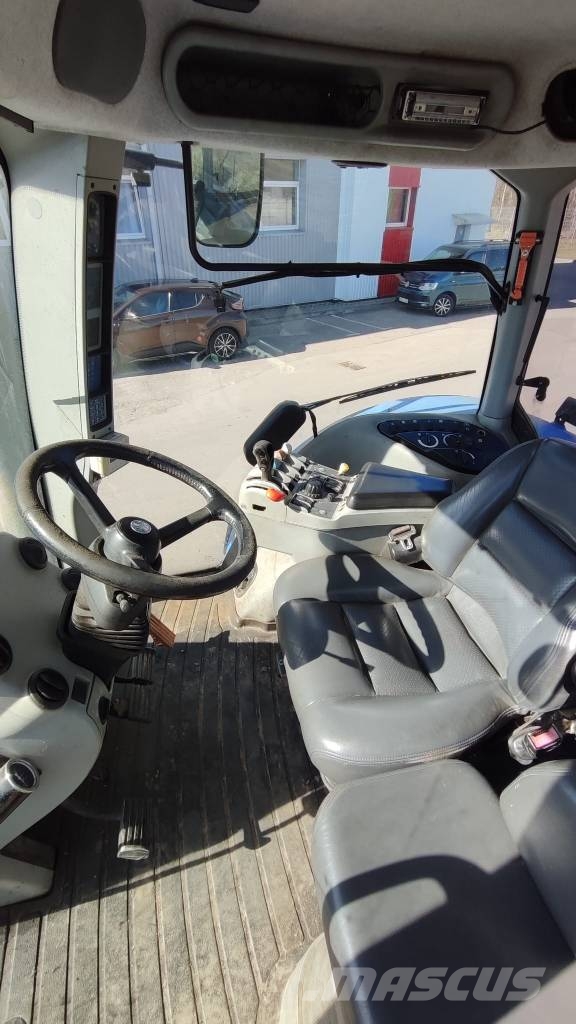 New Holland T 8050 Τρακτέρ