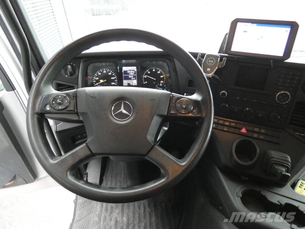Mercedes-Benz Antos 2535 Camion porte engin