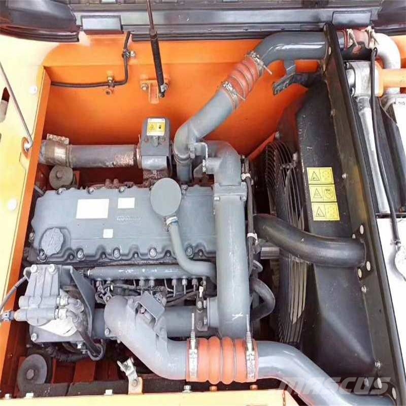 Doosan DX 225 LCA Kāpurķēžu ekskavatori
