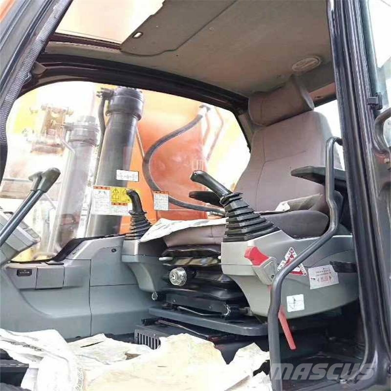 Doosan DX 225 LCA Kāpurķēžu ekskavatori