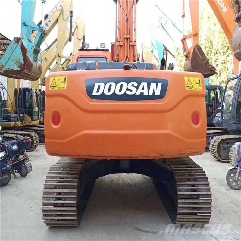 Doosan DX 225 LCA Kāpurķēžu ekskavatori