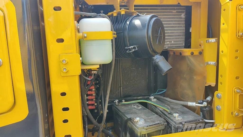 Komatsu PC 130 Paletli ekskavatörler
