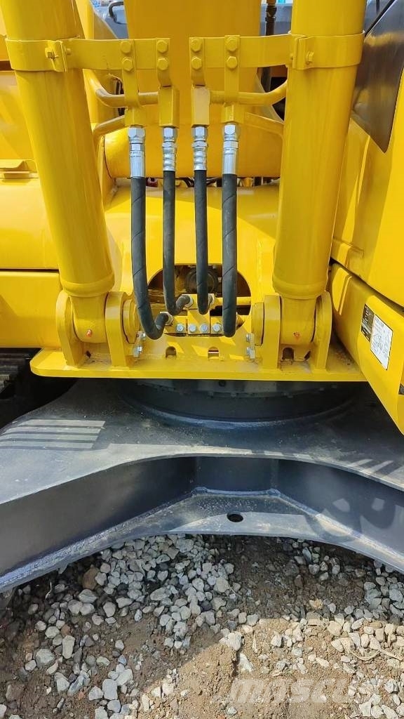 Komatsu PC 130 Paletli ekskavatörler