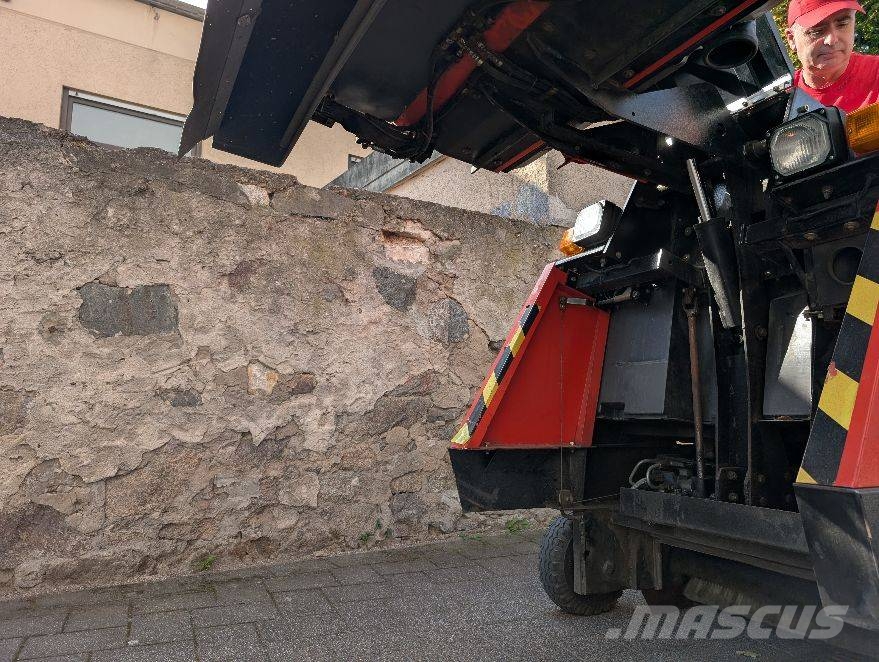 Hako Jonas 1100 Cestni pometači