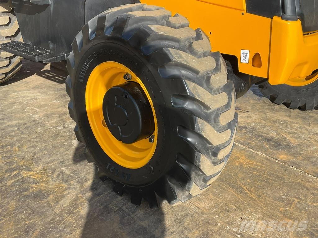 JCB 3DX 4WD hammerlines Graaf-laadcombinaties