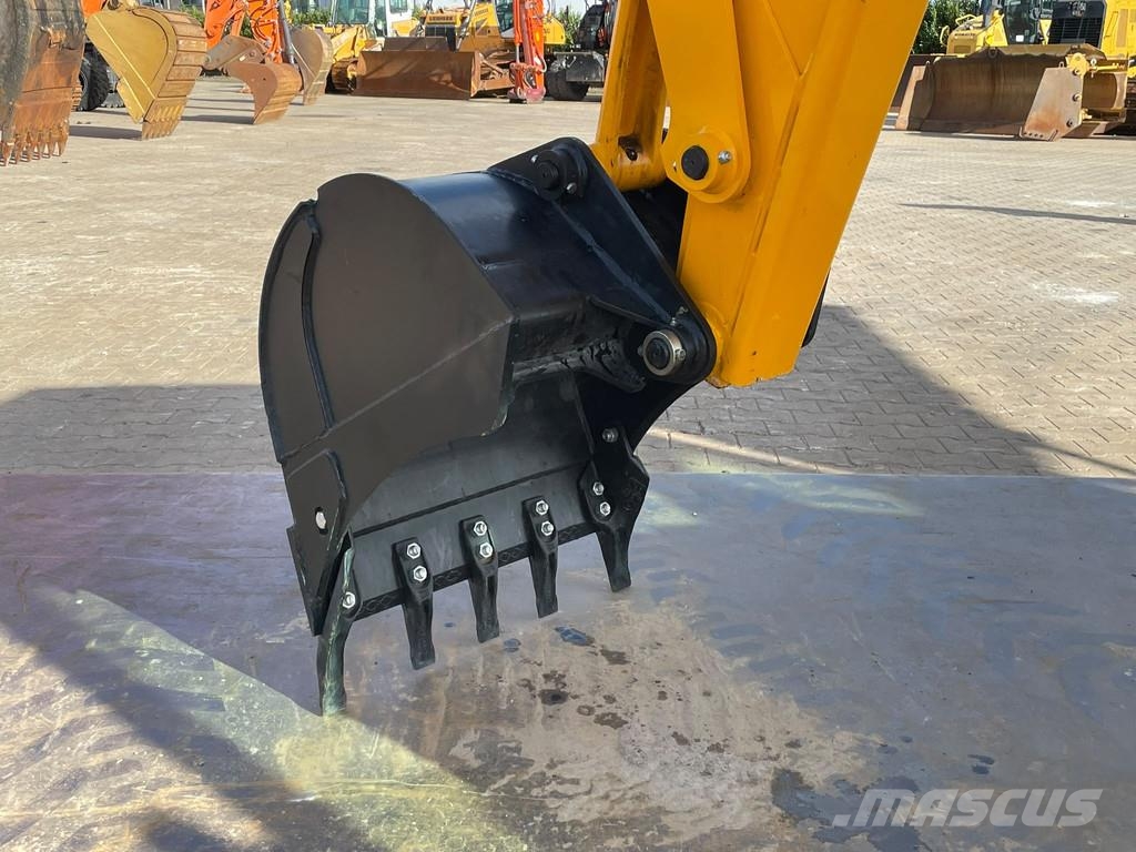 JCB 3DX 4WD hammerlines Graaf-laadcombinaties