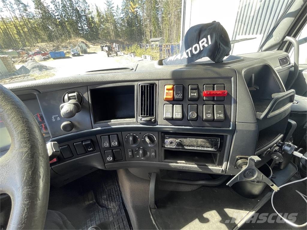 Volvo FH-D13 8x2 Camiones plataforma
