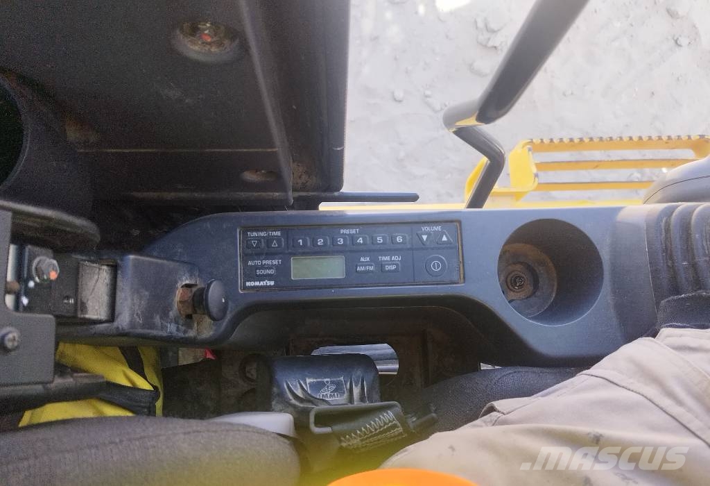 Komatsu PC500LC (Multiple units available for sale in KSA) حفارات زحافة