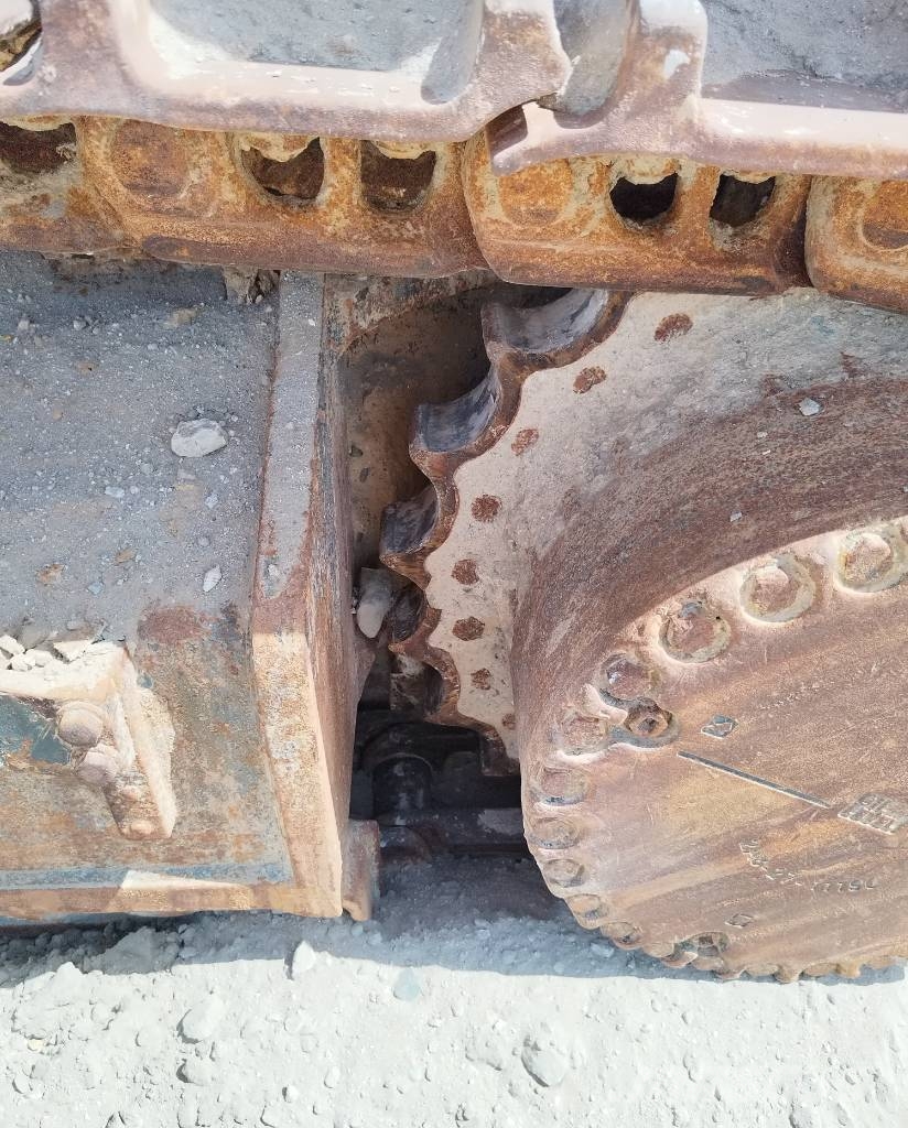 Komatsu PC500LC (Multiple units available for sale in KSA) حفارات زحافة