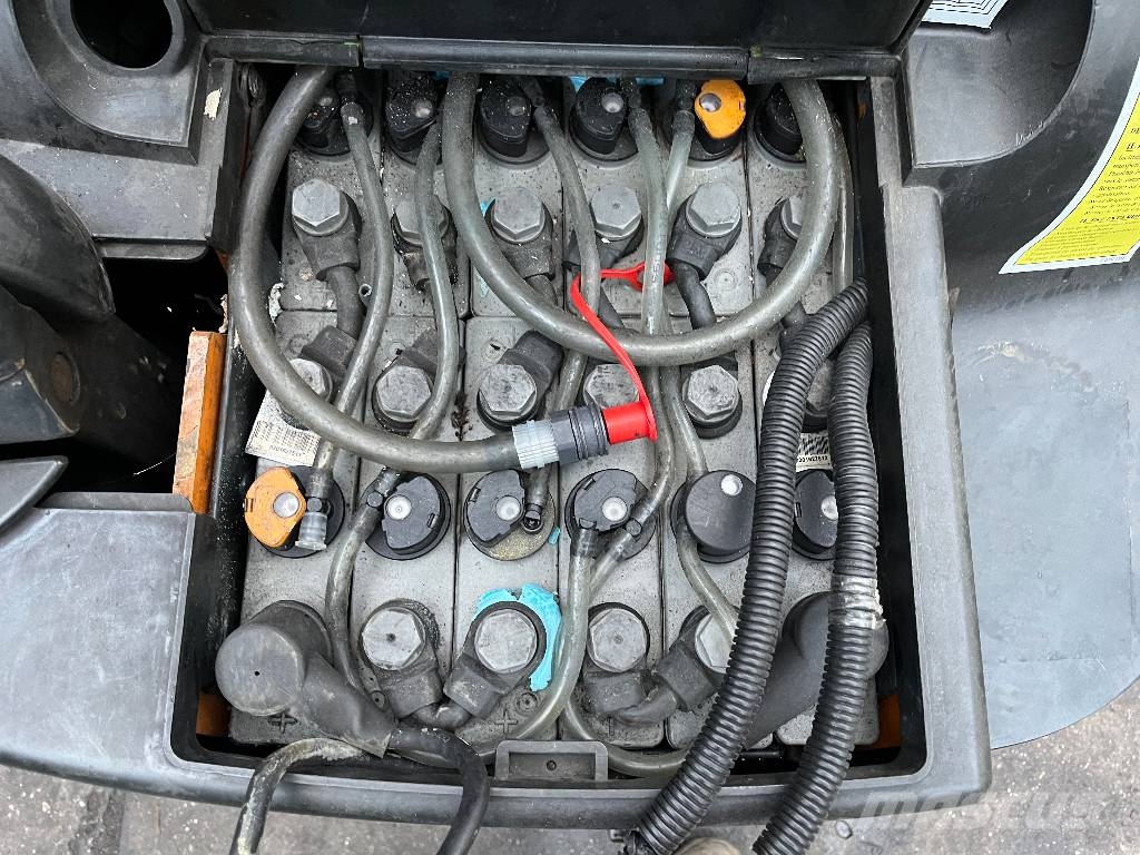 Still EGV12 V-4251 IO Самоходни товарачи