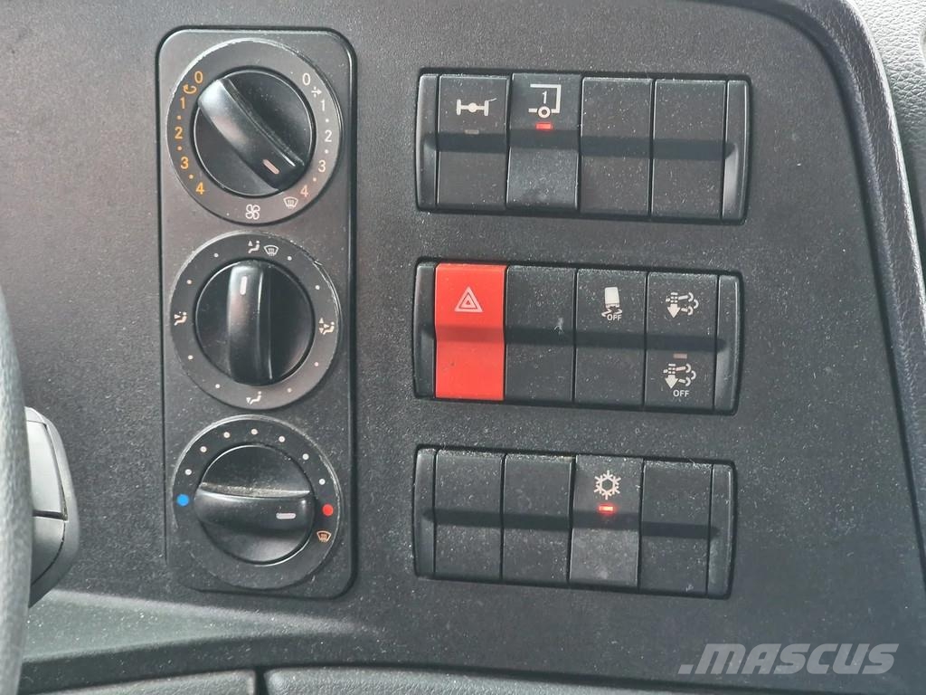 Mercedes-Benz Atego 818 - 4x2 - steel / air - thermo king 1 temp Sadulveokid