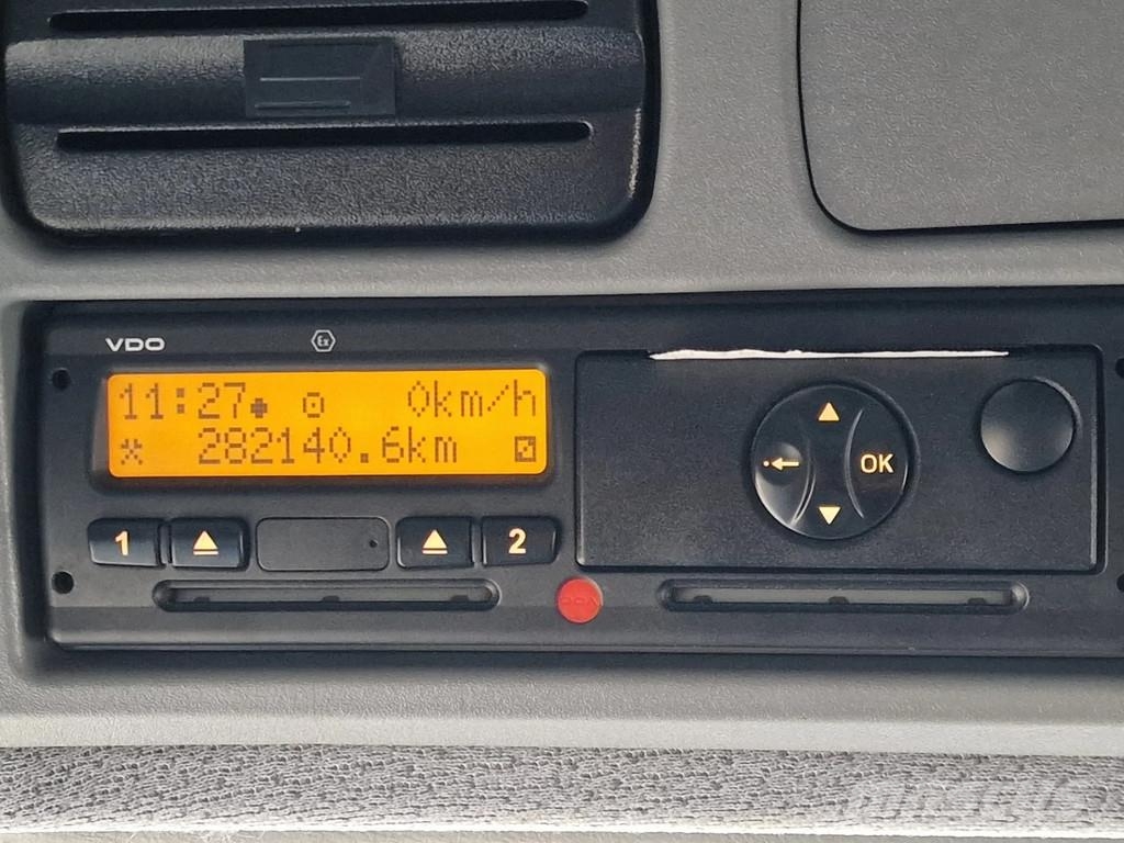 Mercedes-Benz Atego 818 - 4x2 - steel / air - thermo king 1 temp Sadulveokid