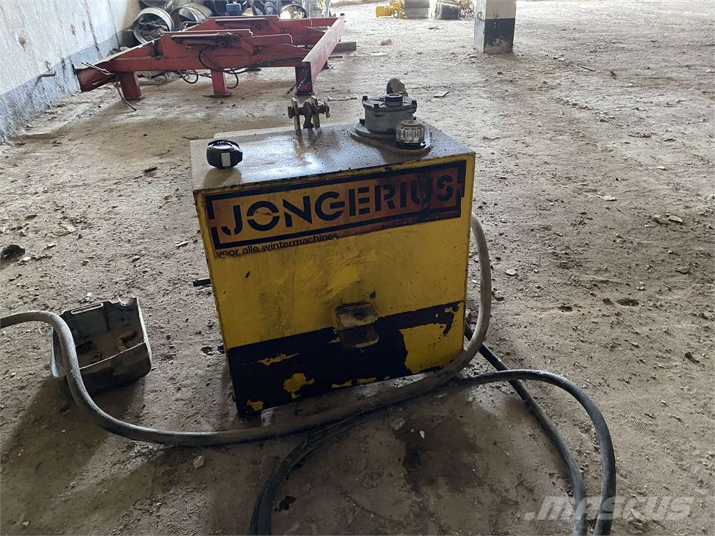 Jongerius 88 مرفقات جرار المدمجة
