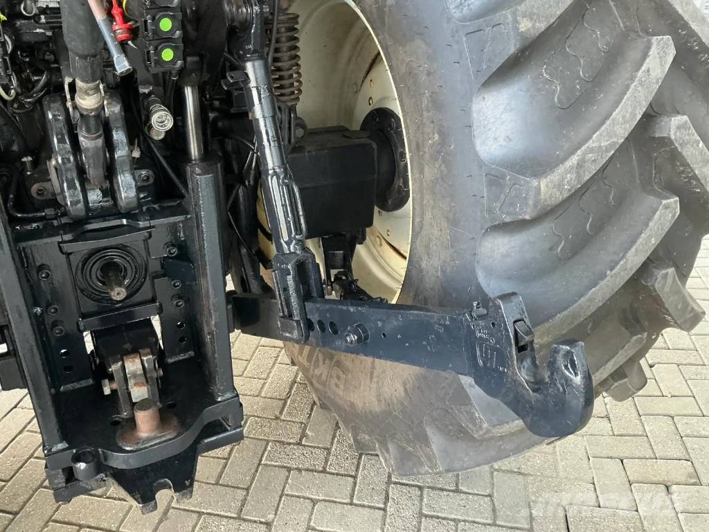 Valtra T132 direct met Fronthef en PTO Tractores