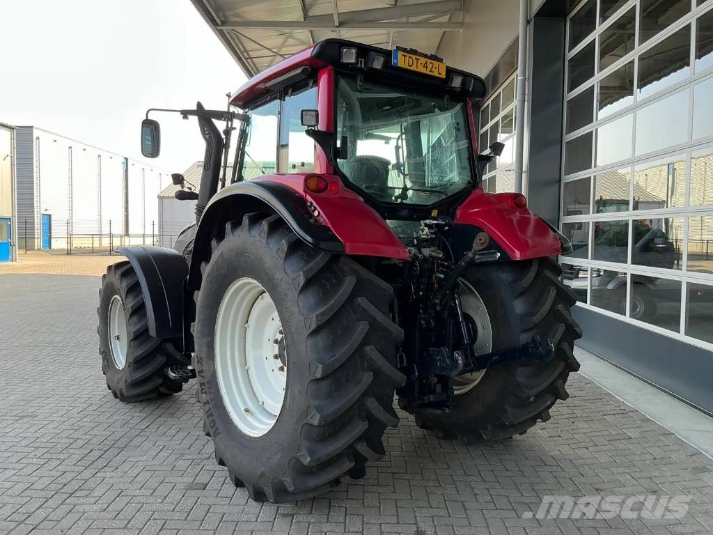 Valtra T132 direct met Fronthef en PTO Tractores