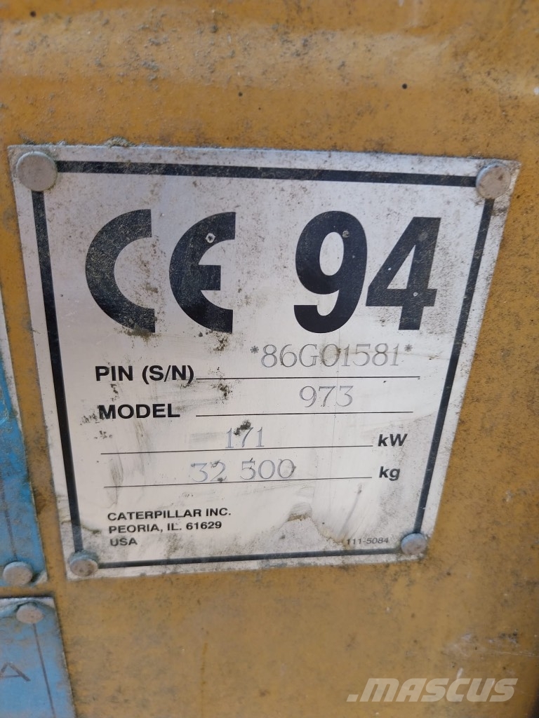 CAT 973 Lánctalpas homlokrakodók