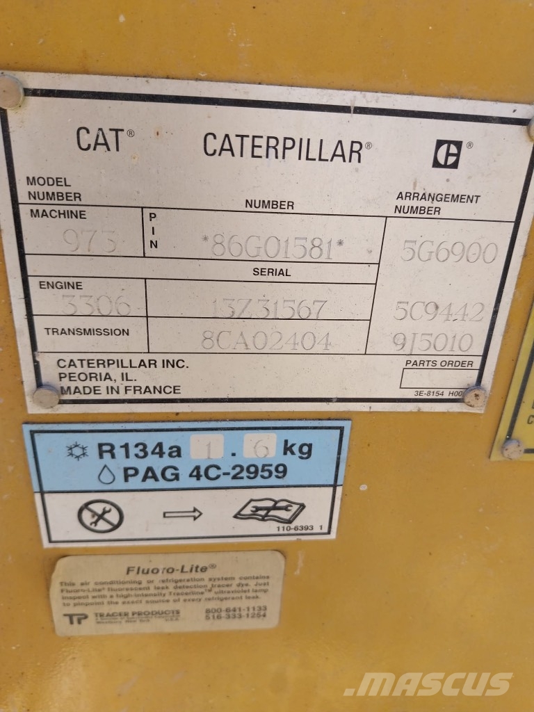 CAT 973 Lánctalpas homlokrakodók