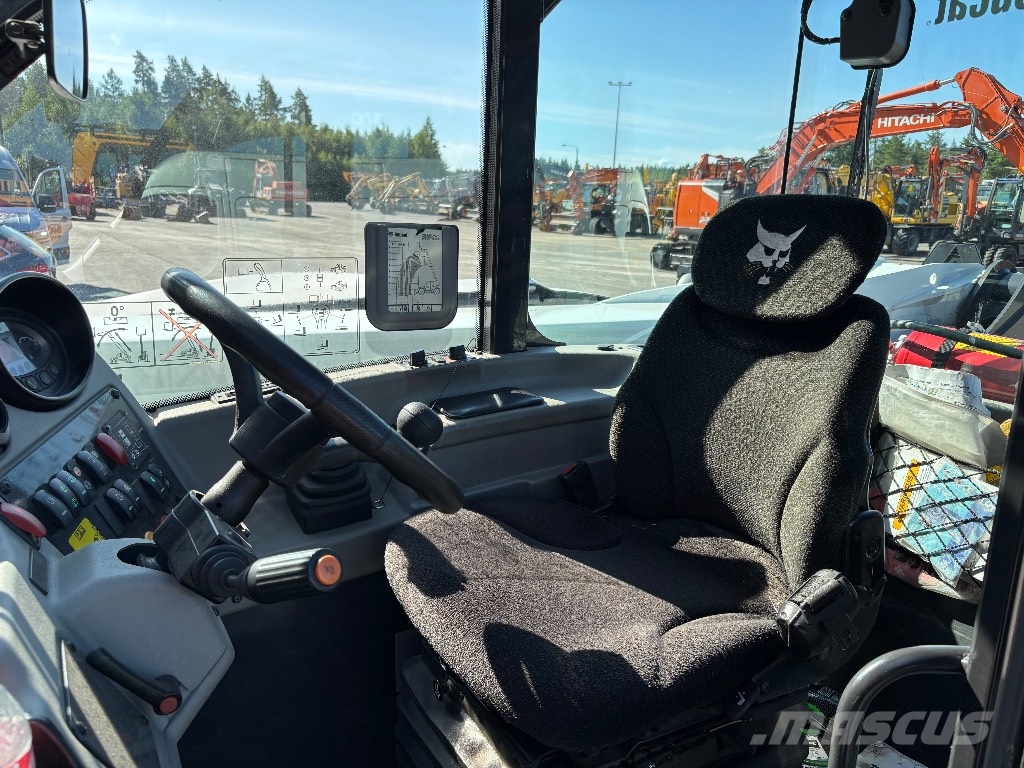 Bobcat TL 43.80 HF / Kauha, Hyd. piikit Telehandlers