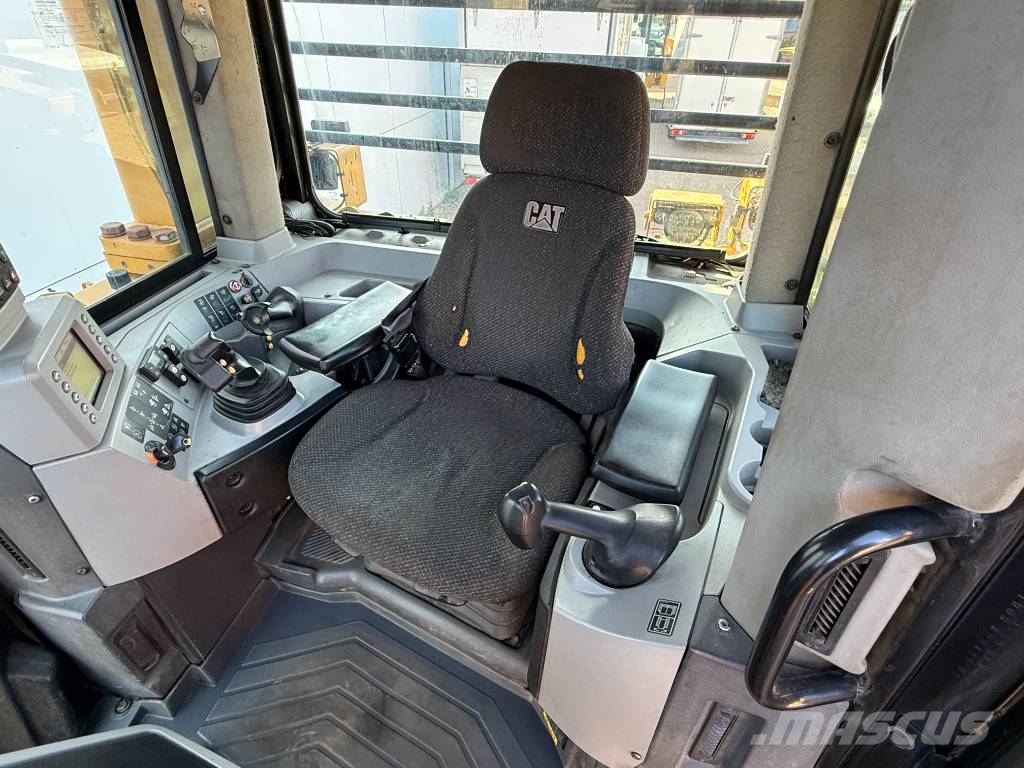 CAT D8T LGP - GERMAN / Top Condition! 履帶推土機