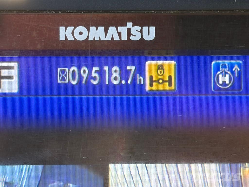 Komatsu PW148-10 Εκσκαφείς με τροχούς - λάστιχα