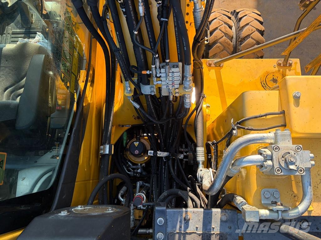 Komatsu PW148-10 Εκσκαφείς με τροχούς - λάστιχα