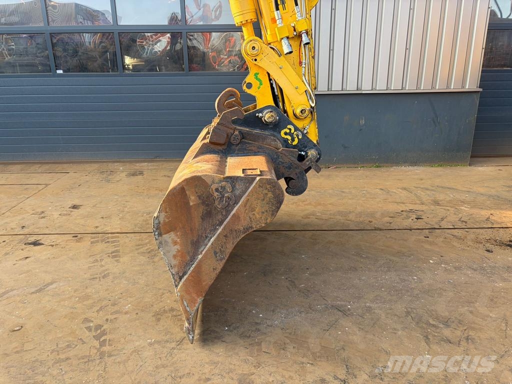 Komatsu PW148-10 Εκσκαφείς με τροχούς - λάστιχα