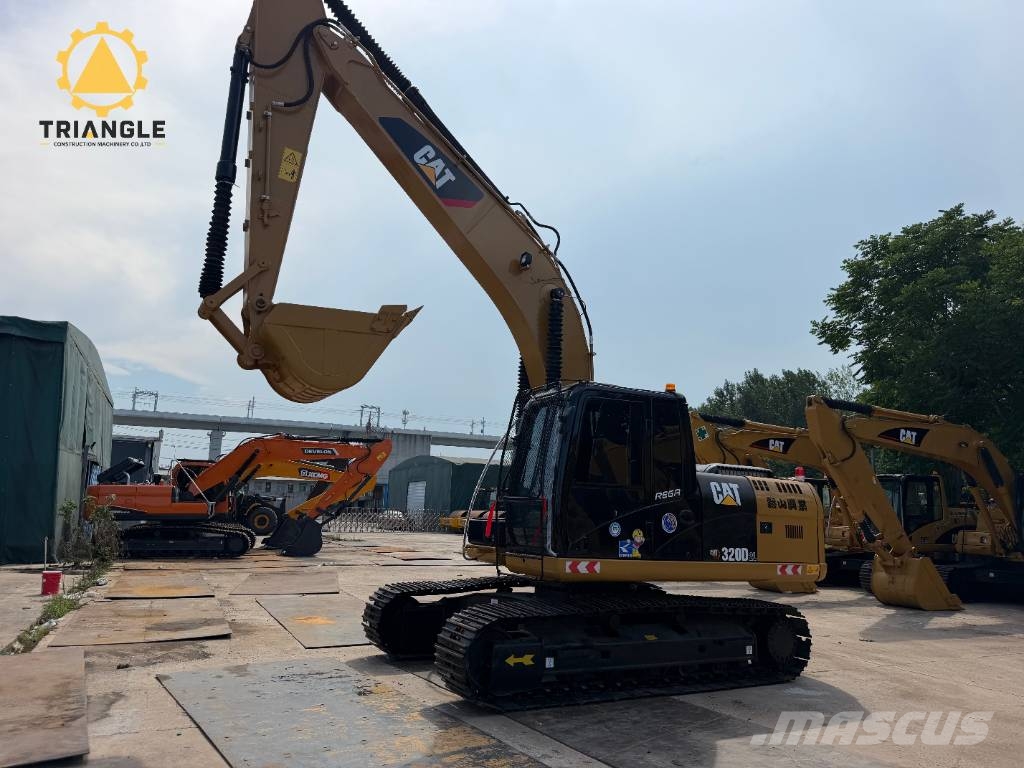 CAT 320 D Гусеничні екскаватори
