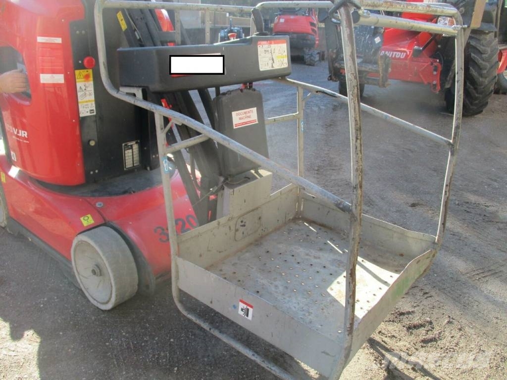 Manitou 100 VJR EVOLUTION Personenliften en invalideliften