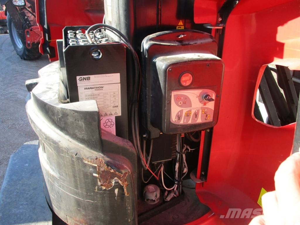 Manitou 100 VJR EVOLUTION Personenliften en invalideliften