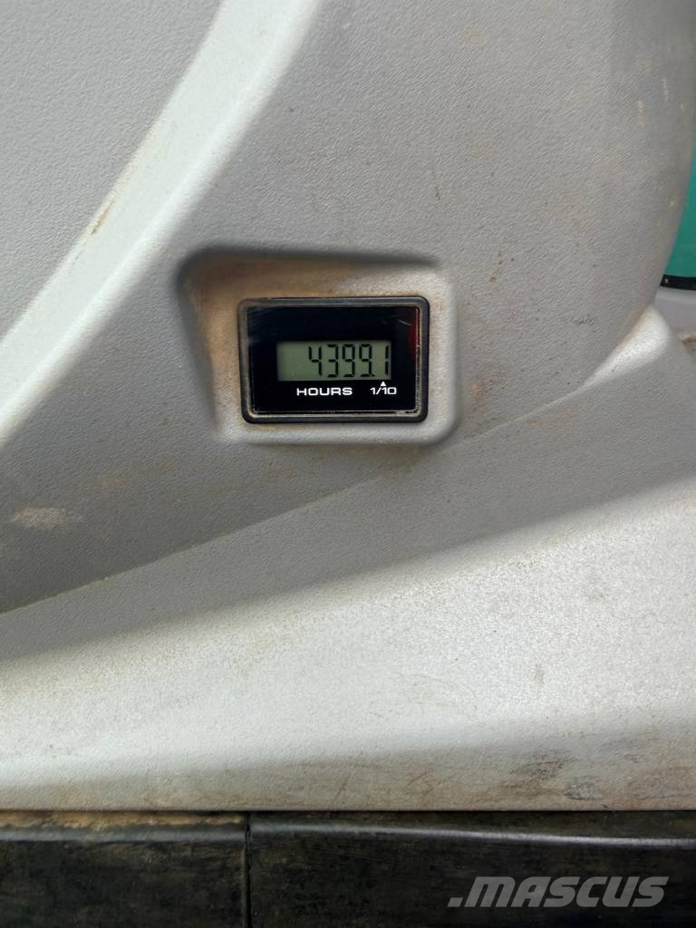 Kobelco SK 130 LC 履带挖掘机