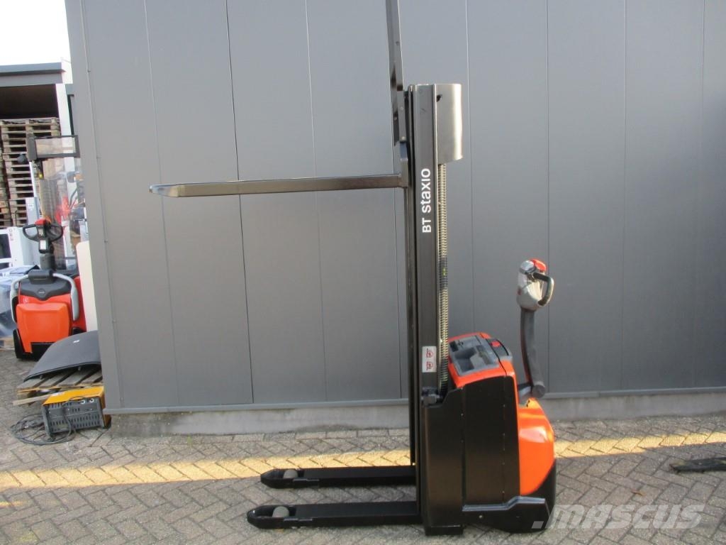 BT SWE120 Montacargas con plataformas de baja elevación