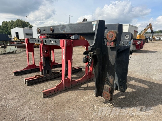 Linde H-140 B&B H65R-8S ROTARY PALLET GRIPPER Další svěrací zařízení