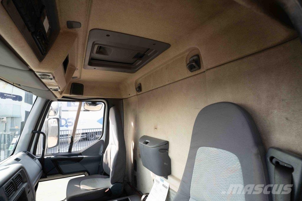 Renault PREMIUM 270 + 12000L + 3 COMP 運油車
