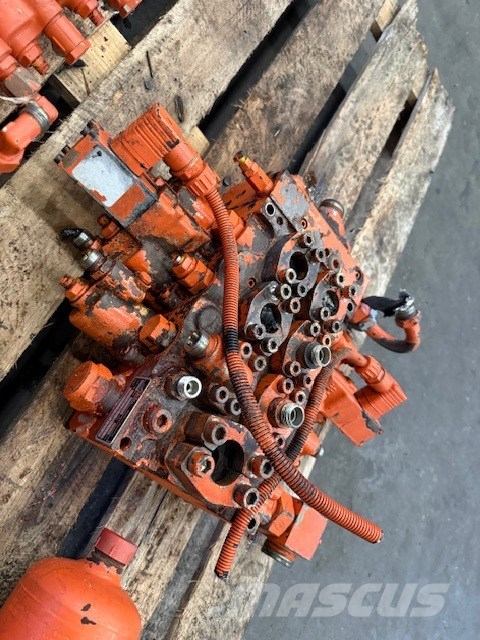 Atlas 1404 HYDRAULIC VAVLE BLOCK COMPLET Hidráulicos