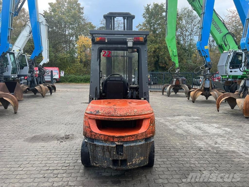 Toyota FD 35 Diesel forklifts