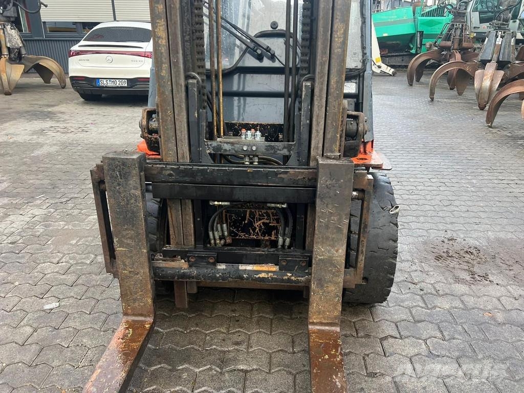 Toyota FD 35 Diesel forklifts