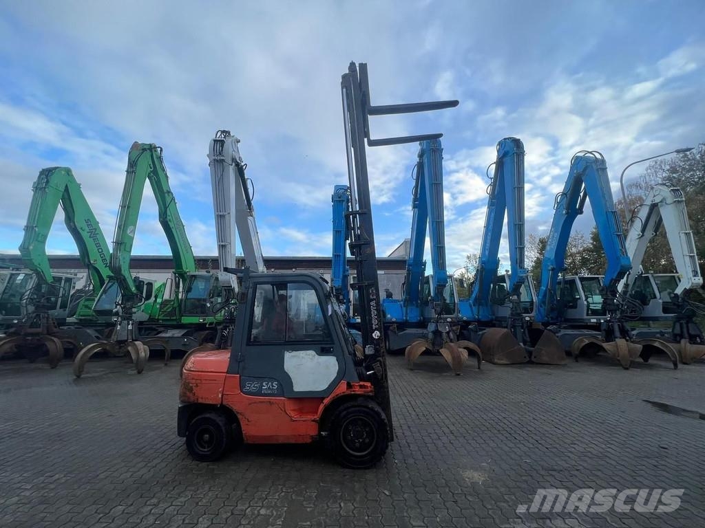 Toyota FD 35 Diesel forklifts