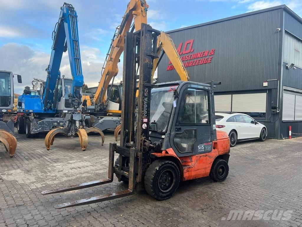 Toyota FD 35 Diesel forklifts