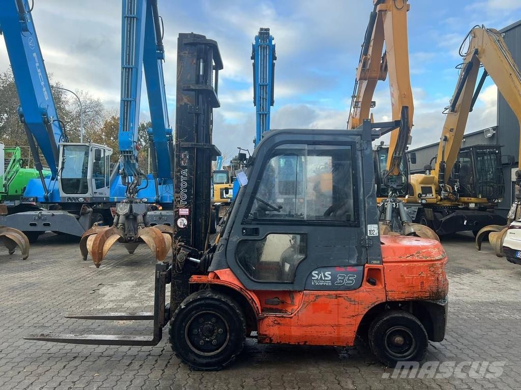 Toyota FD 35 Diesel forklifts