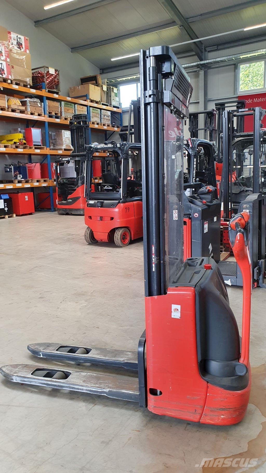 Linde L10 Самоходни товарачи