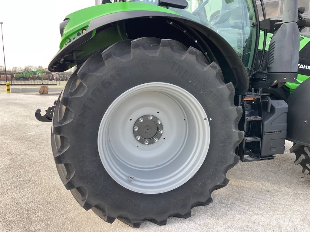 Deutz-Fahr Agrotron 6160 Трактори