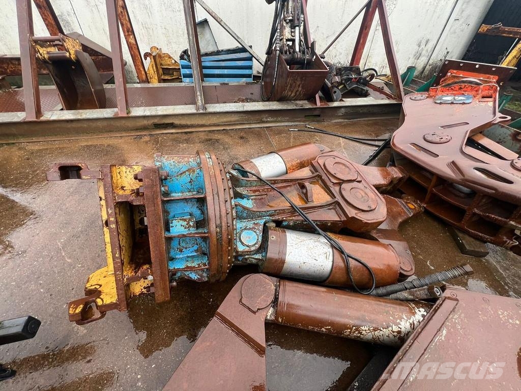 Krupp Betonschere CW 30 Hidraulične škare