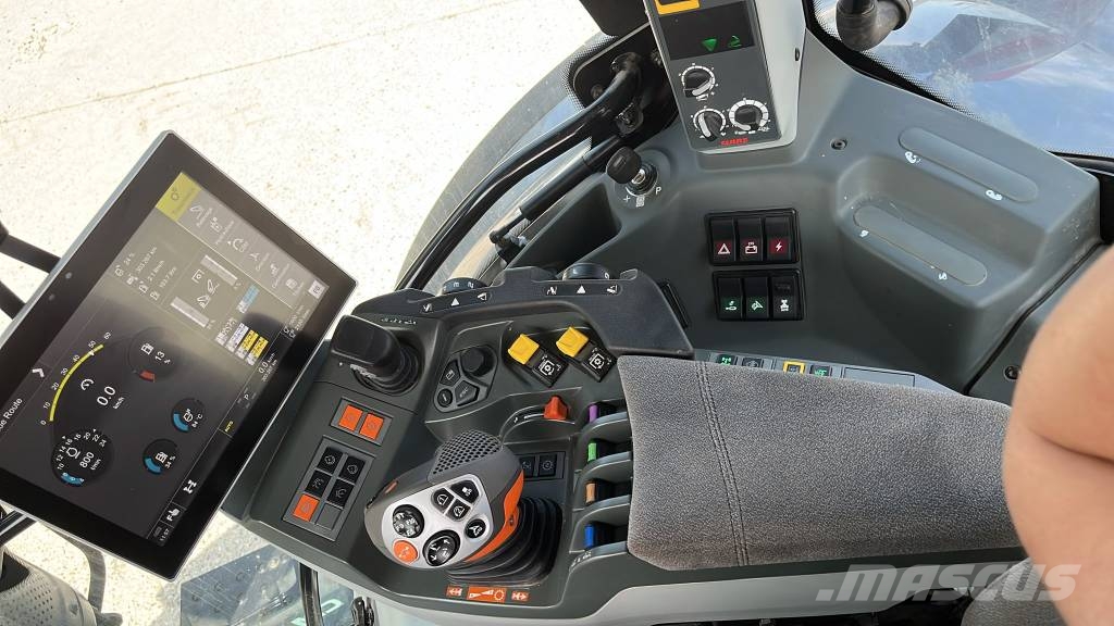 CLAAS Arion 550 Cmatic Traktorit