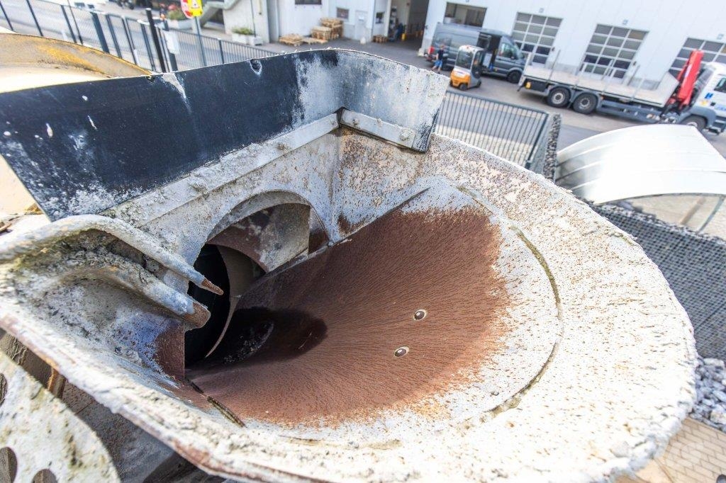 MOL BETON MIXER/MALAXEUR/MISCHER 12M3 Otros semirremolques
