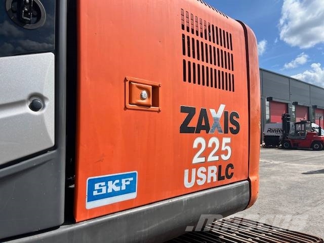 Hitachi ZX 225 LC-3 / Rototilt,Rasvari,Lämmitin,Kauha Bageri gusjeničari