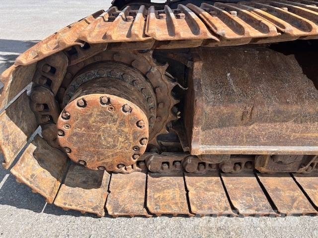 Hitachi ZX 225 LC-3 / Rototilt,Rasvari,Lämmitin,Kauha Bageri gusjeničari