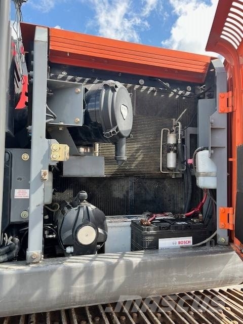 Hitachi ZX 225 LC-3 / Rototilt,Rasvari,Lämmitin,Kauha Bageri gusjeničari