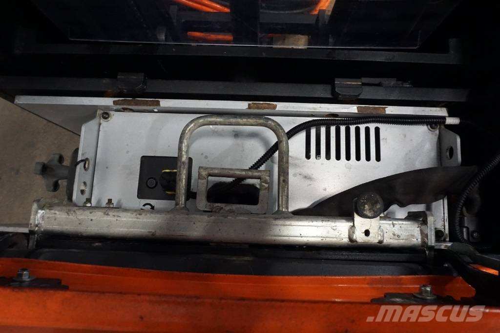 Toyota SPE120L Montacargas manual